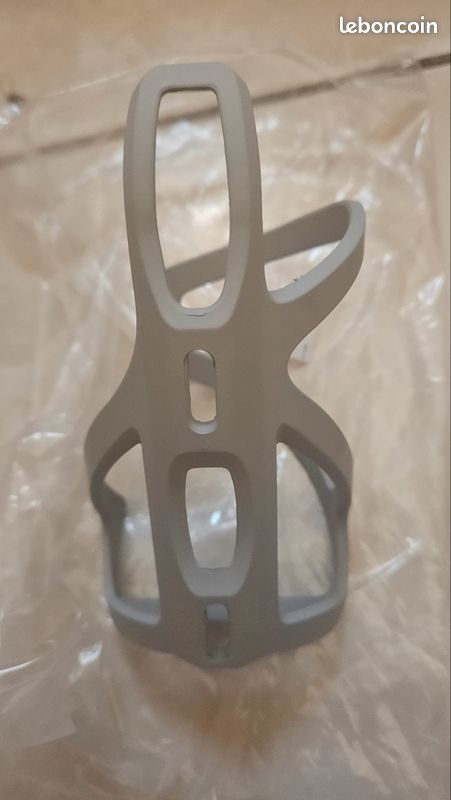 Porte bidon cube neuf (image 2)