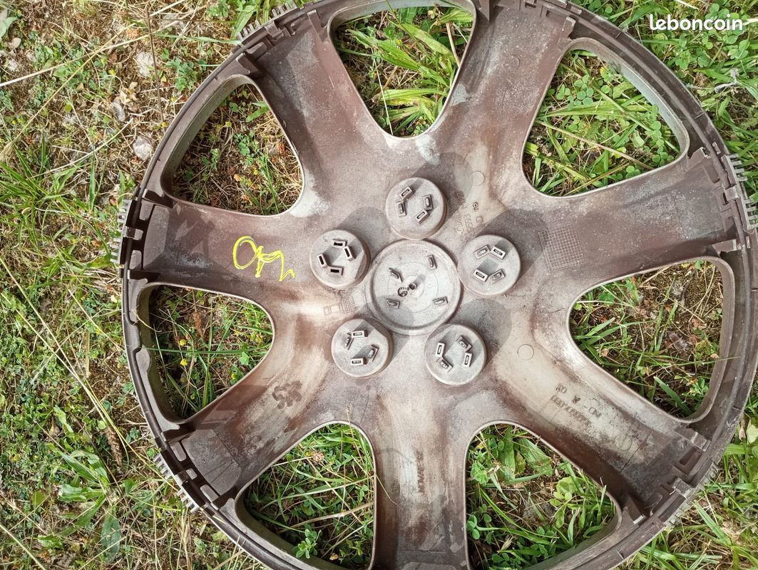 Enjoliveur Peugeot Novae 16 pouces (image 3)