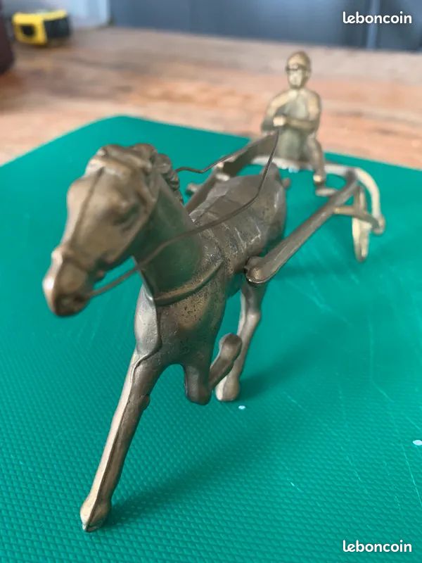Ancien Grattoir à Sueur Pour Cheval - Manche Bois, Embouts Caoutchouc Et Laiton - Marque Leo9 - équitation