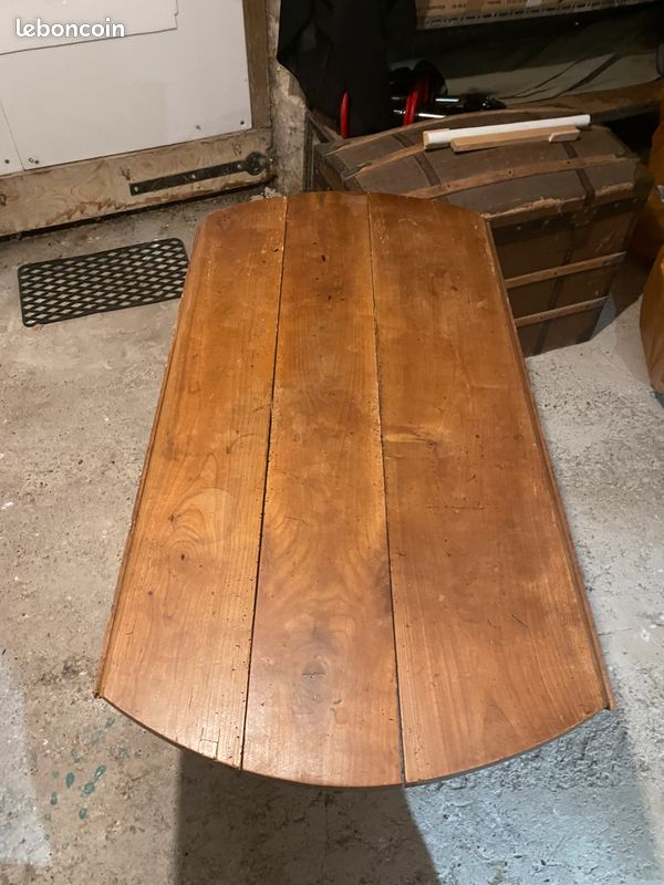 Table en bois (image 4)