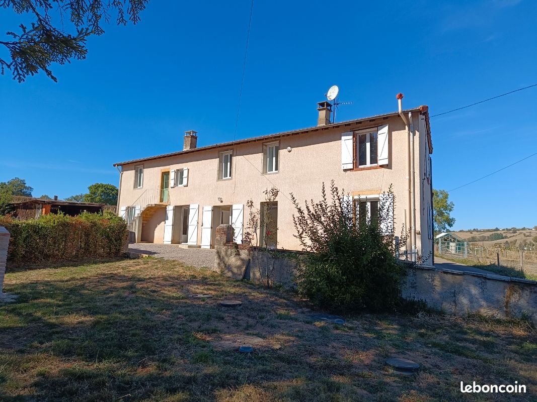 Maison 5 pièces 135 m² · à Pouilly-sous-Charlieu · 135 m² · 280 000 €