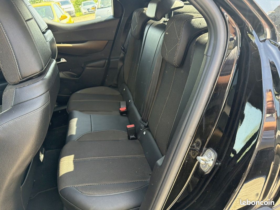DS DS 3 Crossback BlueHdi 100 S&S BVM6 Business (image 17)