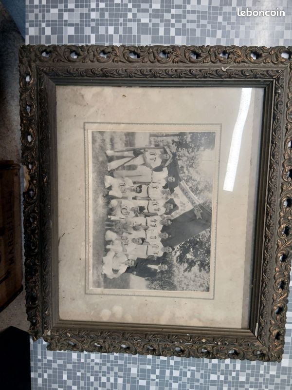 Ancien cadre photo avec une ancienne photo (image 1)