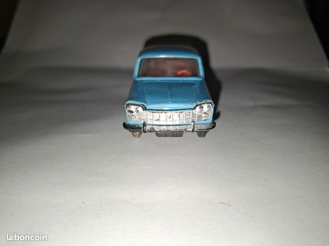 Norev ancienne Fiat 2300 (image 3)