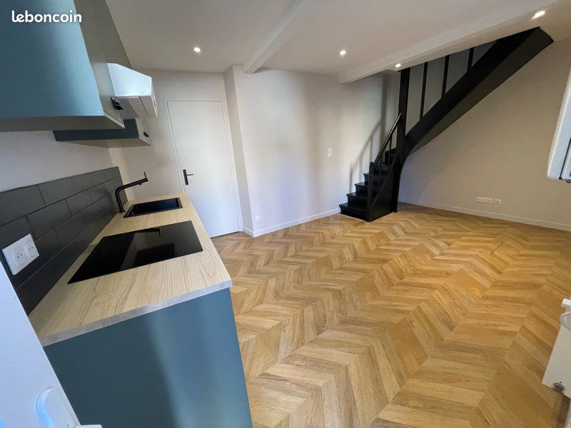 Maison 3 pièces 60 m² · à Saint-Martin-en-Haut · 60 m² · 710 €