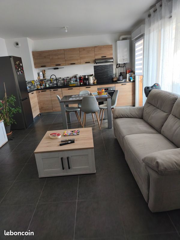 Appartement 2 pièces 52 m² · à Bourgoin-Jallieu · 52 m² · 180 000 €