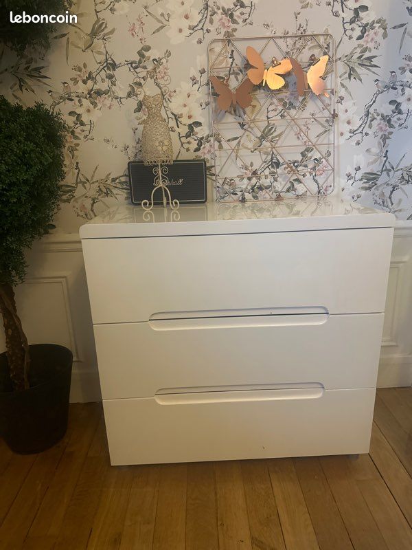 Commode laqué blanc 3 tiroirs (image 1)