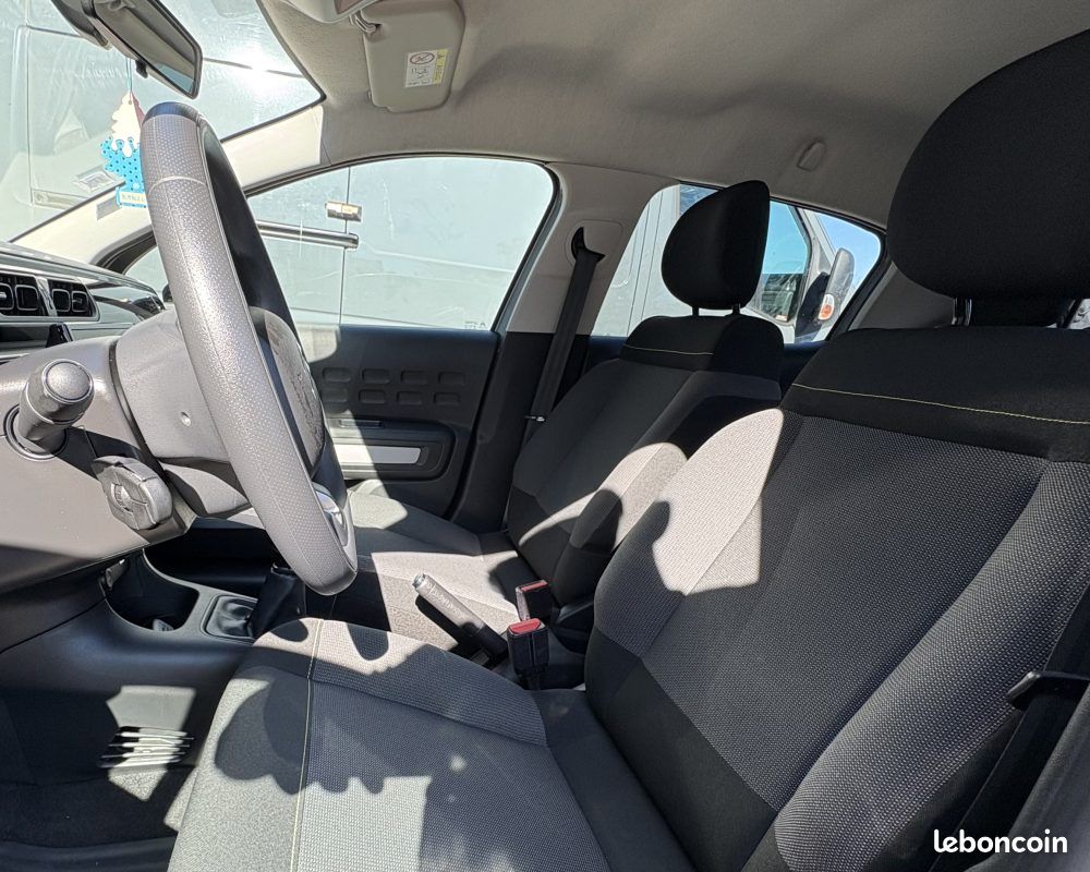 CITROEN C3 - Finition LIVE - 83 ch - DISTRIBUTION NEUVE - Entretient complet - Garantie 6 mois (image 2)