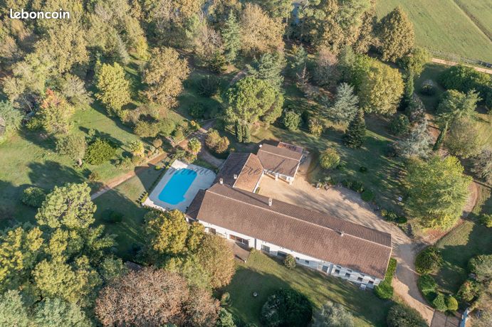 Propriété 10 pièces 350 m²