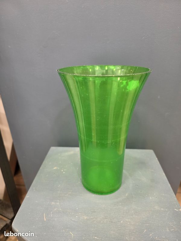 Vase plastique (image 2)