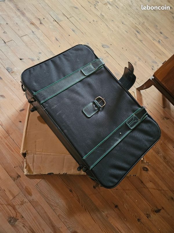 Valise souple vintage (image 1)