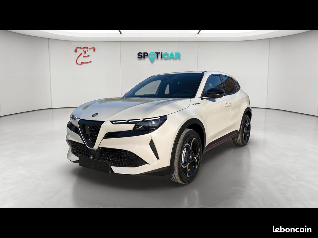 Alfa romeo Junior 1.2 Ibrida 136ch Speciale DCT6 (image 1)