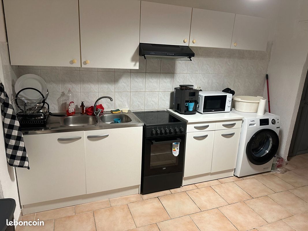Appartement 2 pièces 50 m² · à Saint-Savournin · 50 m² · 690 €/mois