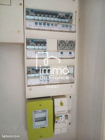 https://img.leboncoin.fr/api/v1/lbcpb1/images/6d/a7/44/6da744ecb01c91adb6a0c9470a4455379868f554.jpg?rule=ad-image