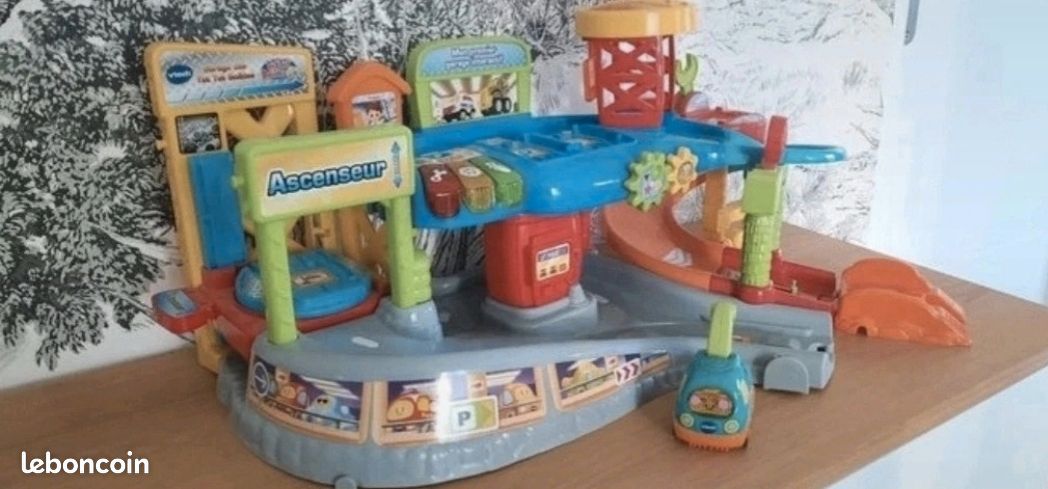 Tut tut bolides mon premier garage interactif VTech (image 2)