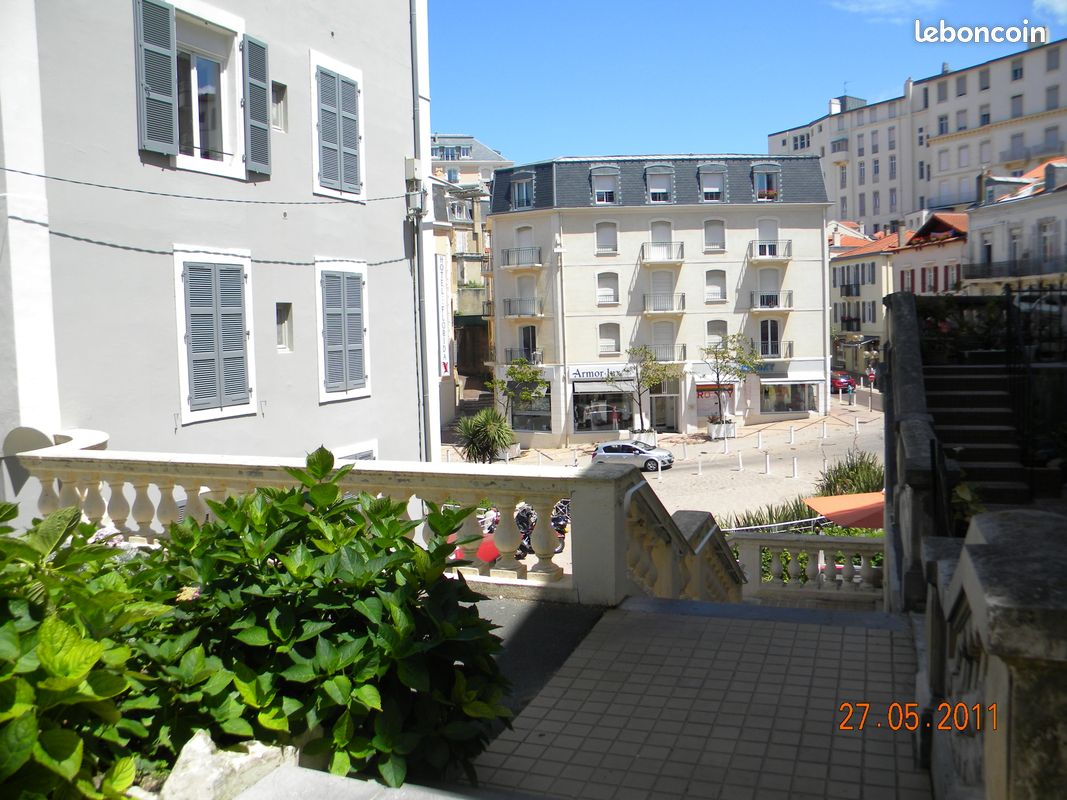Biarritz T2 plein centre ville à partir de 450 (image 1)