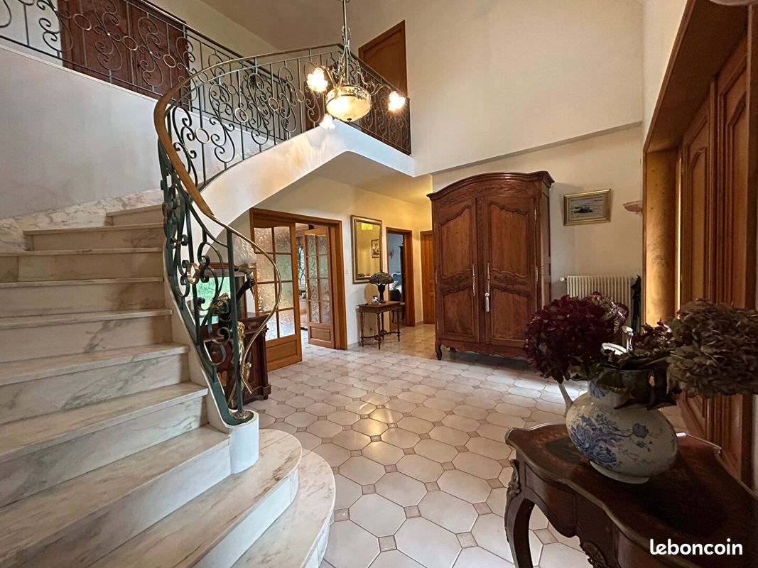 Maison 6 pièces 200 m² · à Campagne-lès-Guines · 200 m² · 441 000 €