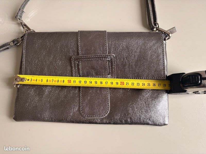 Pochette sac à main argentée neuve (image 2)