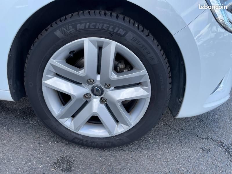 Renault Clio 1.6 E-Tech hybride 140ch Business -21N (image 8)