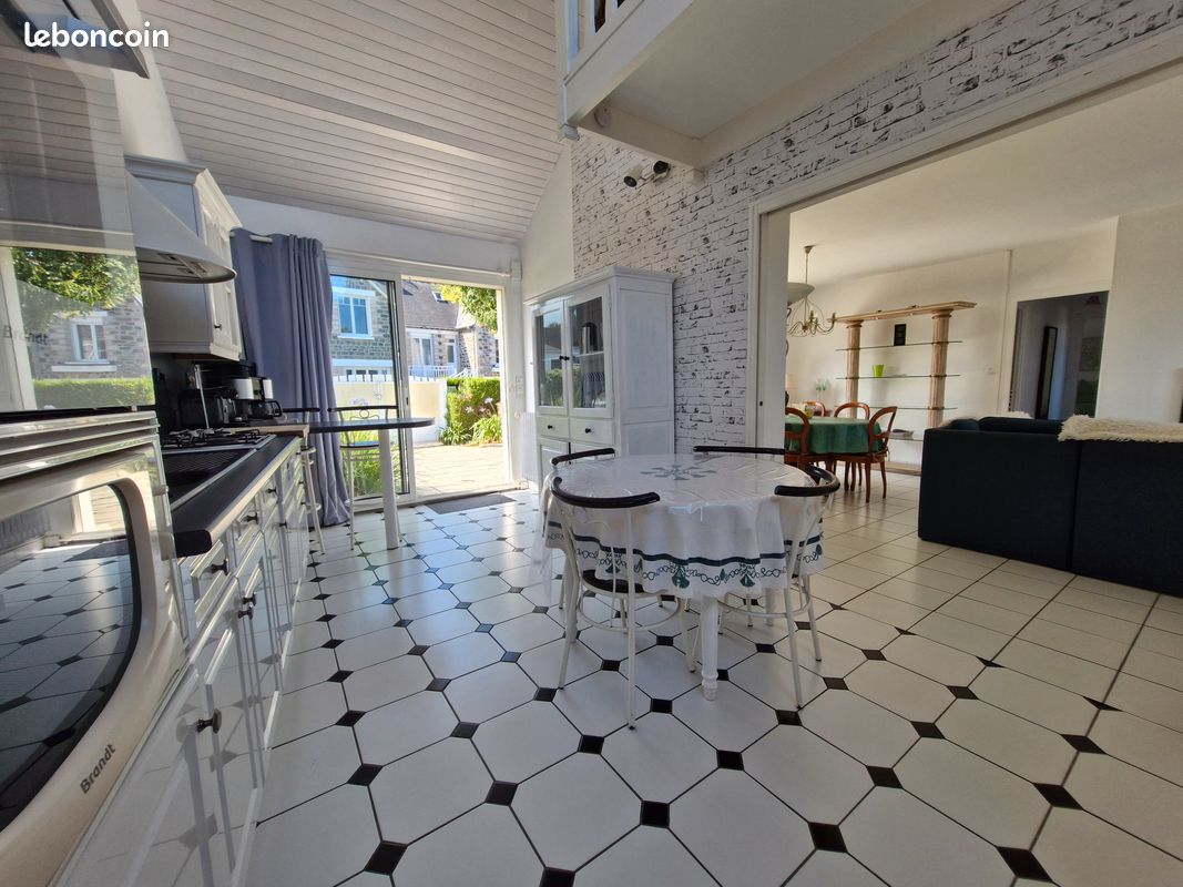 Maison 7 pièces 81 m² · à Pléneuf-Val-André · 81 m² · 1 030 €/mois