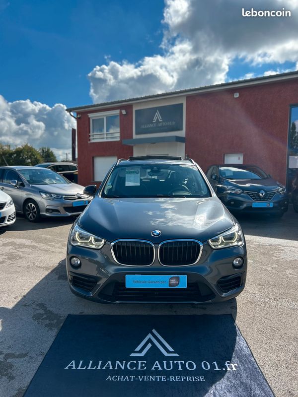 BMW X1 F48 sDrive18d 150 ch BVA8 Sport – GPS grand écran / Sellerie sport / Toit ouvrant panoramique / Hayon électrique / Radars AV & AR (image 1)