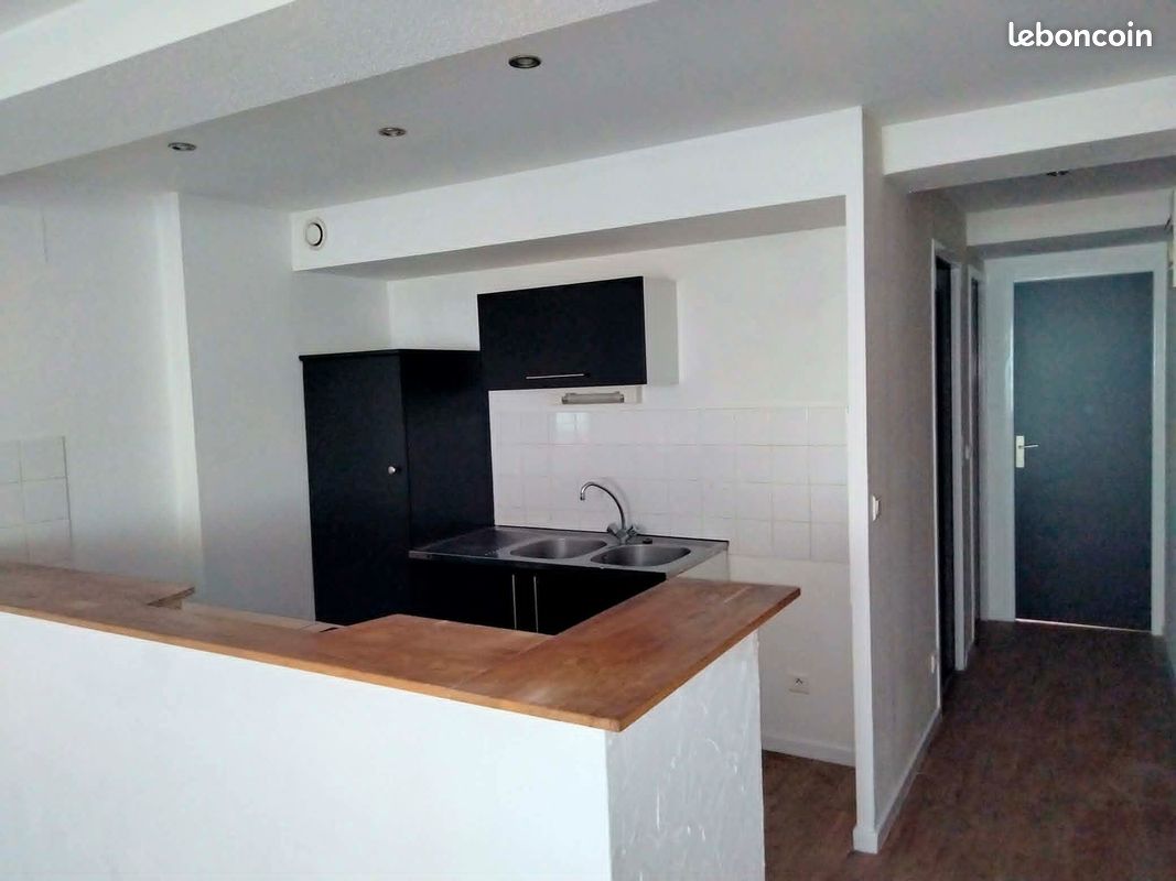Appartement 2 pièces 50 m² · à Thiers · 50 m² · 415 €