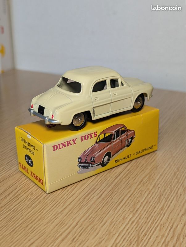 Aroutcheff Tillieux Gil Jourdan - Renault Dauphine jaune – Figurine Mythique