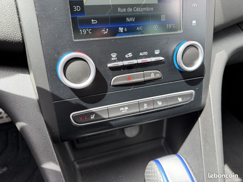 Renault MEGANE IV 1.6 DCI 165CH ENERGY GT EDC (image 21)