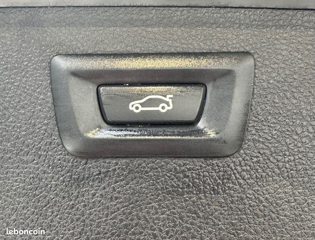 Bmw Série 3 Touring (F31) LCI 316d 116ch Sport Line BVA8 / HUD / Hayon Élec / Caméra / Suivi Complet (image 13)