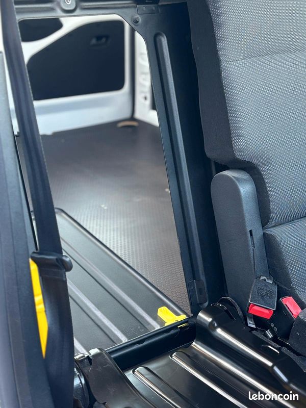 Citroën Berlingo FG BLUEHDI 130CH / EAT8 / TVA / (image 17)