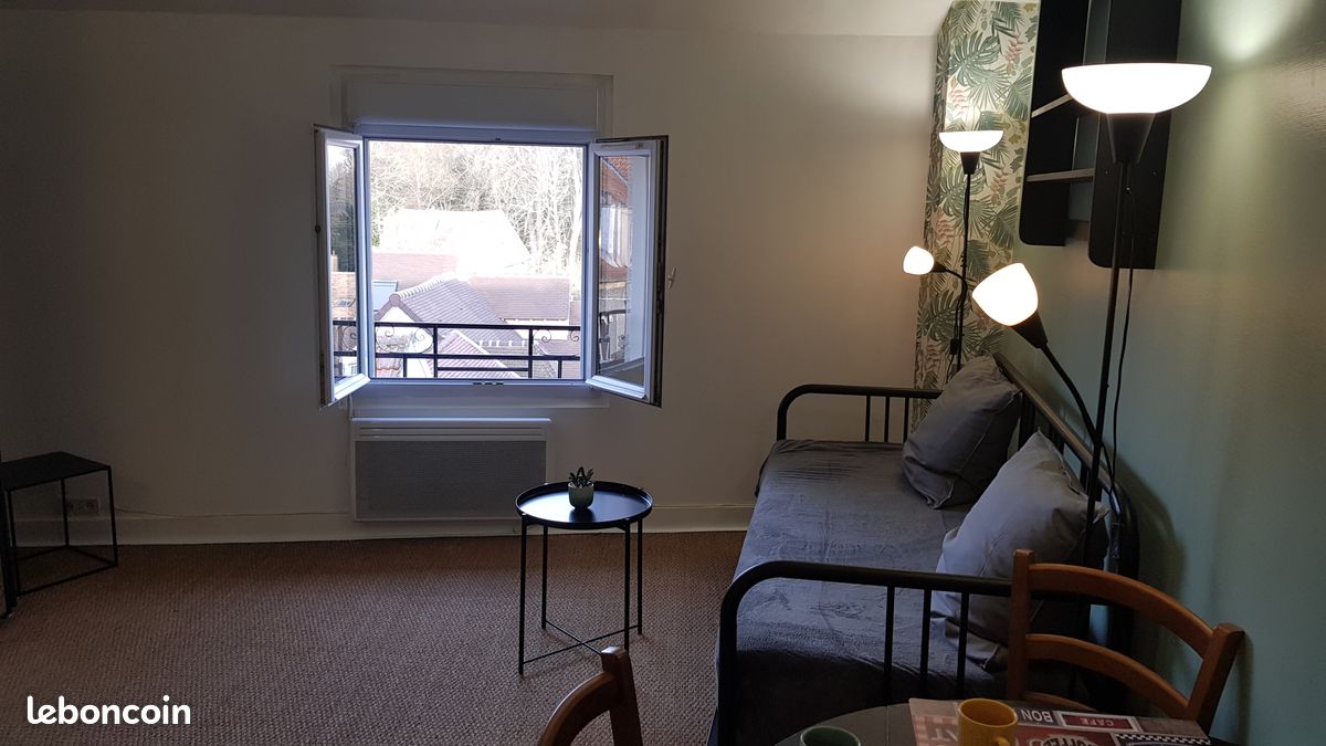 Appartement 1 pièce 25 m² · à Louveciennes · 25 m² · 690 €/mois