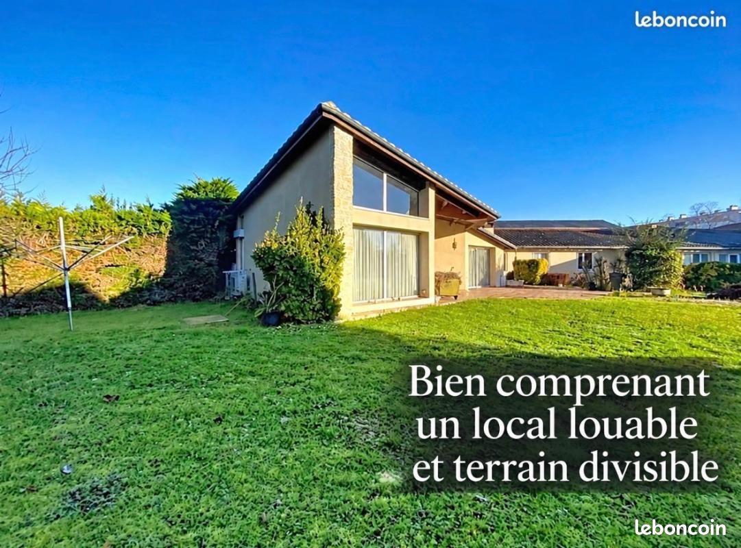 Maison 7 pièces 303 m² · à Saintes · 303 m² · 339 990 €