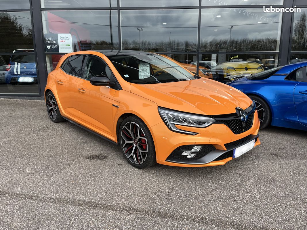 Mégane 4 RS TROPHY 300 cv EDC - malus payé (image 1)