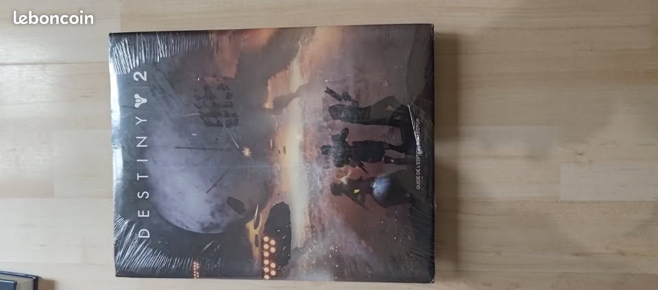 Guide officiel Destiny 2 Edition Collector - NEUF sous blister - francais (image 3)
