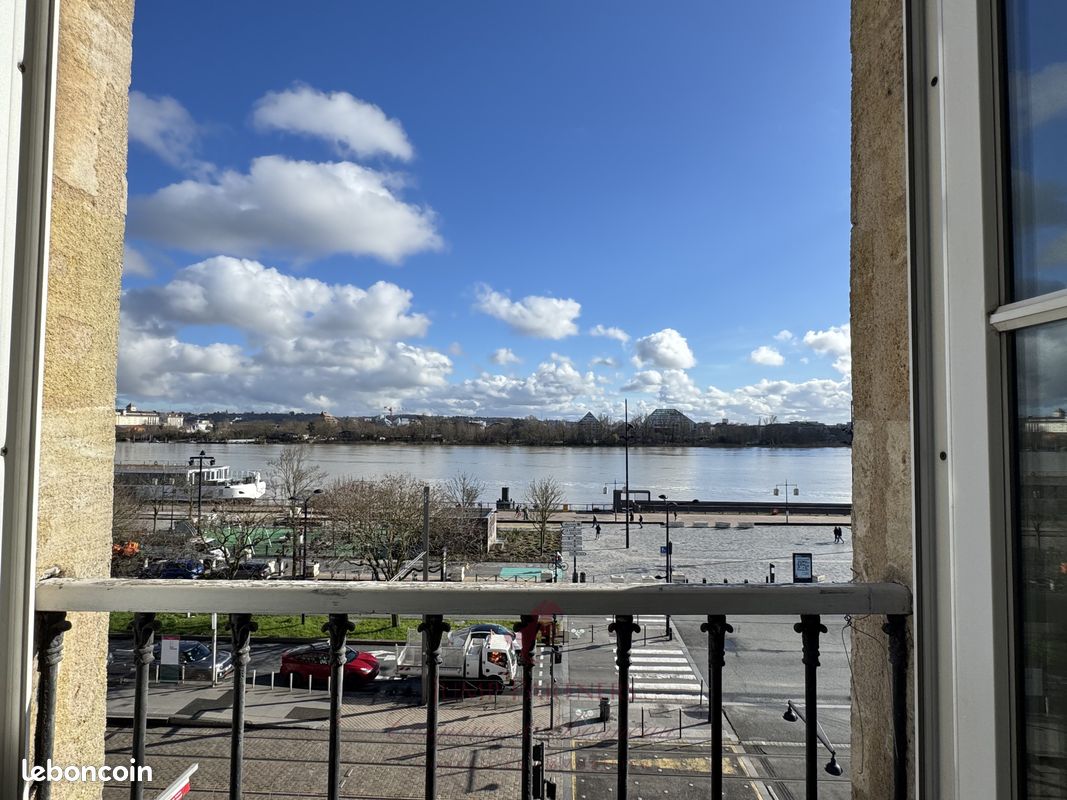 Appartement 3 pièces 93 m² · à Bordeaux · 93 m² · 394 000 €
