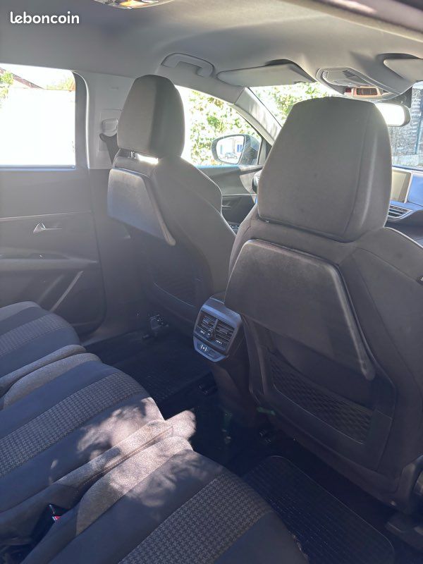 Peugeot 5008 PureTech 130 S&S BVM6 Active - 7 places (image 16)