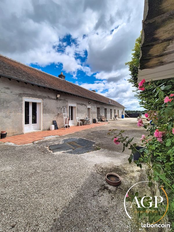 Maison 5 pièces 160 m² · à Mézières-en-Gâtinais · 160 m² · 199 500 €