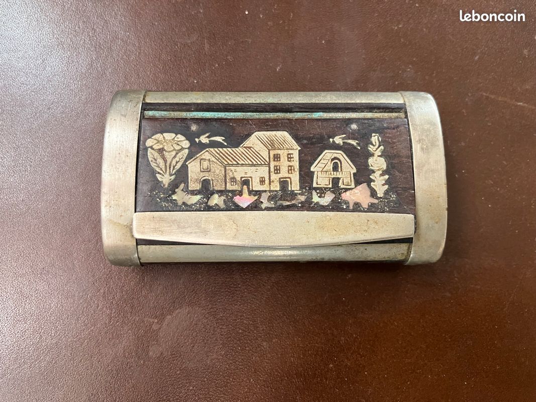 Ancienne Tabatière bois et métal (image 1)