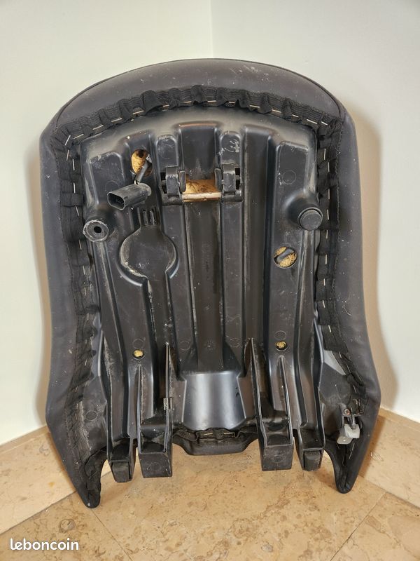 Selle arrière chauffante BMW R1200RT K26 2005-2009 – réf. 0632-7 681 719 (image 2)