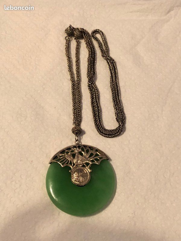 Collier Double Fantasy Vintage Doré Avec Cabochon Et Pierres Vertes - Bijou Occasion En Excellent état