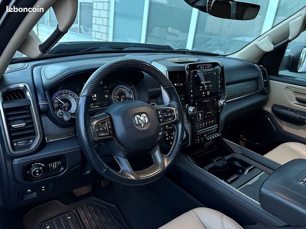Dodge RAM 1500 Limited 5.7 HEMI eTorque 401 ch 4x4 – Pano – Harman Kardon – 360° – E-Step (image 9)