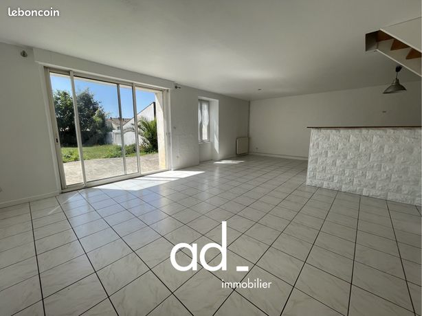 https://img.leboncoin.fr/api/v1/lbcpb1/images/6d/b8/bf/6db8bf56456b70a0deef2404cbfdd0d6de2aff3b.jpg?rule=ad-image