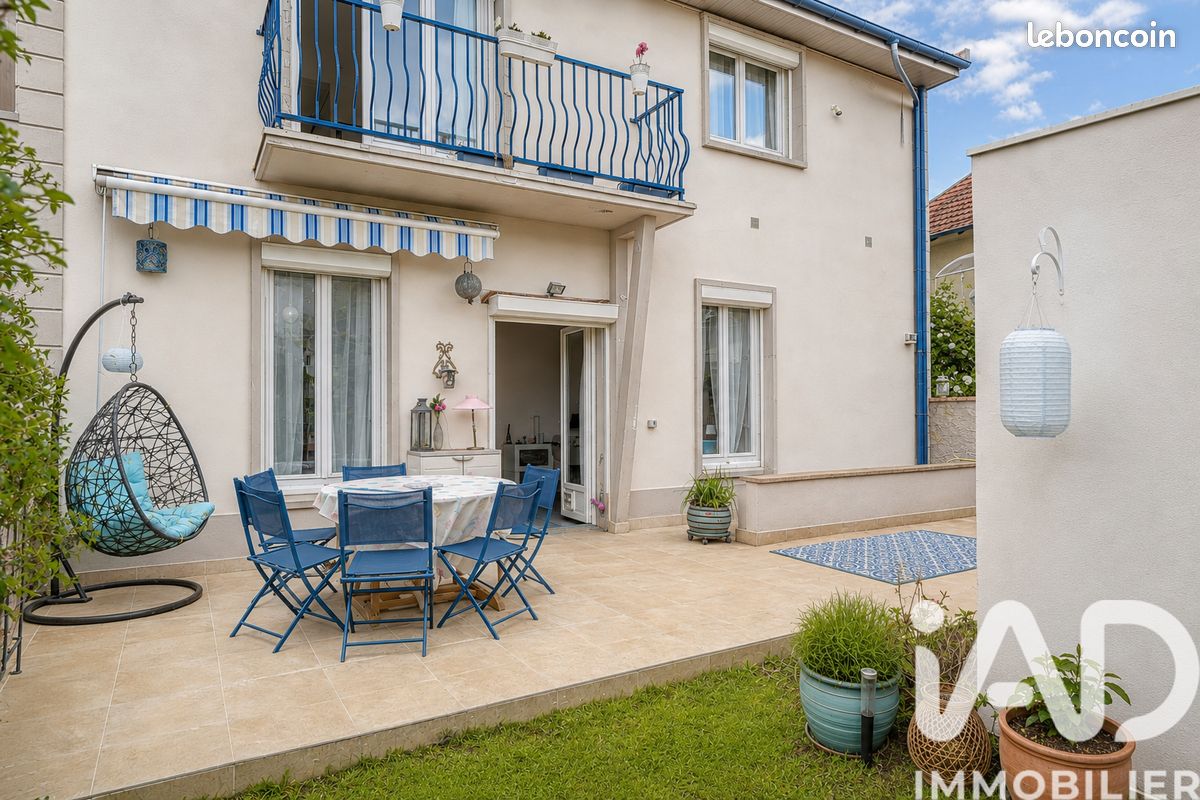 Maison 7 pièces 142 m² · à Poissy · 142 m² · 649 000 €