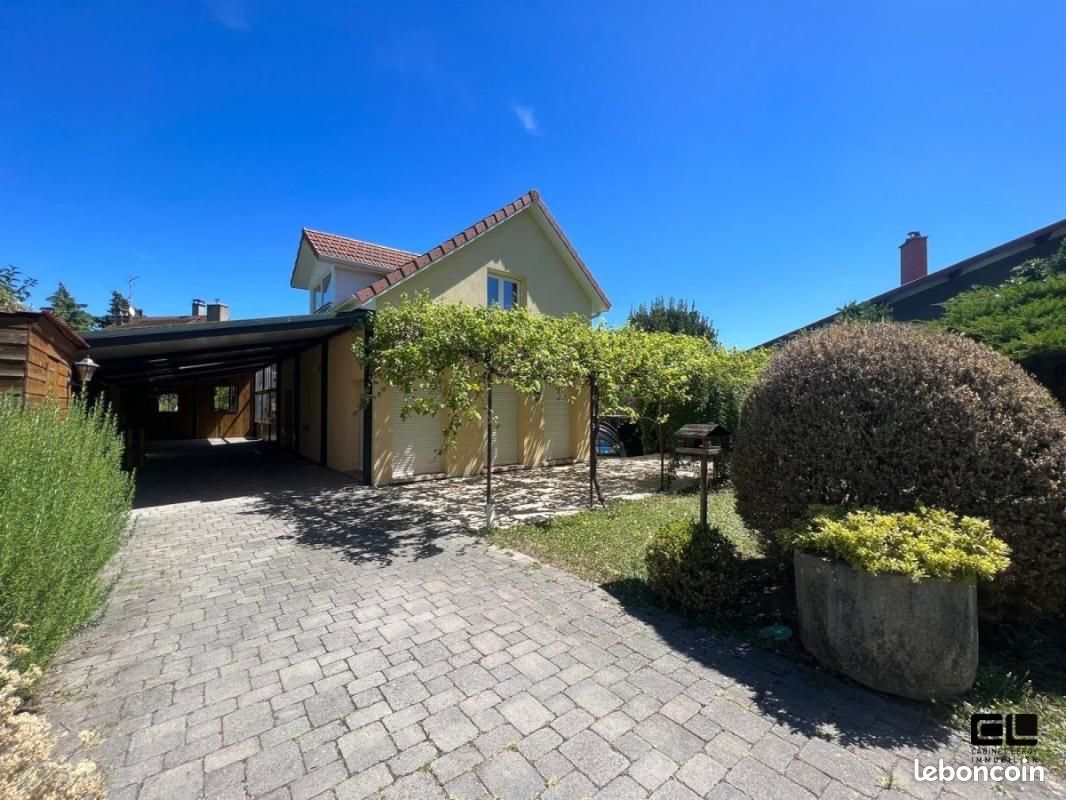 Maison 7 pièces 357 m² · à Caluire-Et-Cuire · 357 m² · 3 500 €/mois