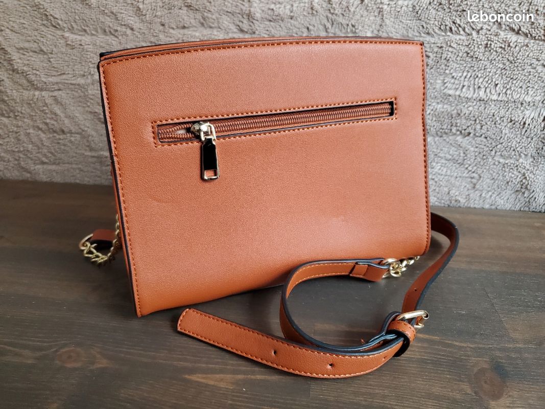 Sac bandoulière marron à motifs (image 3)