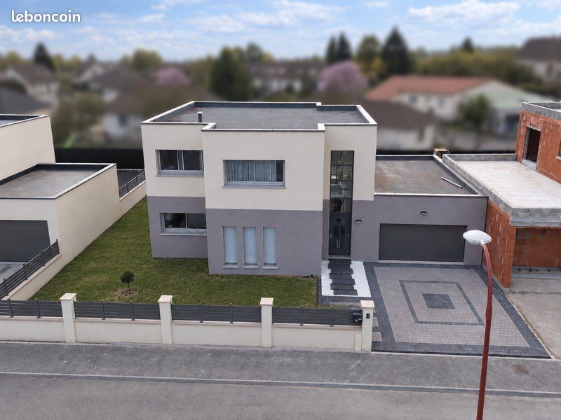 Maison 5 pièces 175 m² · à Ormes · 175 m² · 680 000 €
