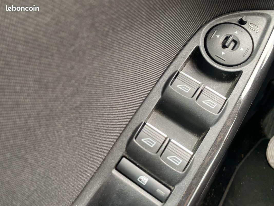 FORD FOCUS 1.5 ecoboost 182 titanium (image 29)
