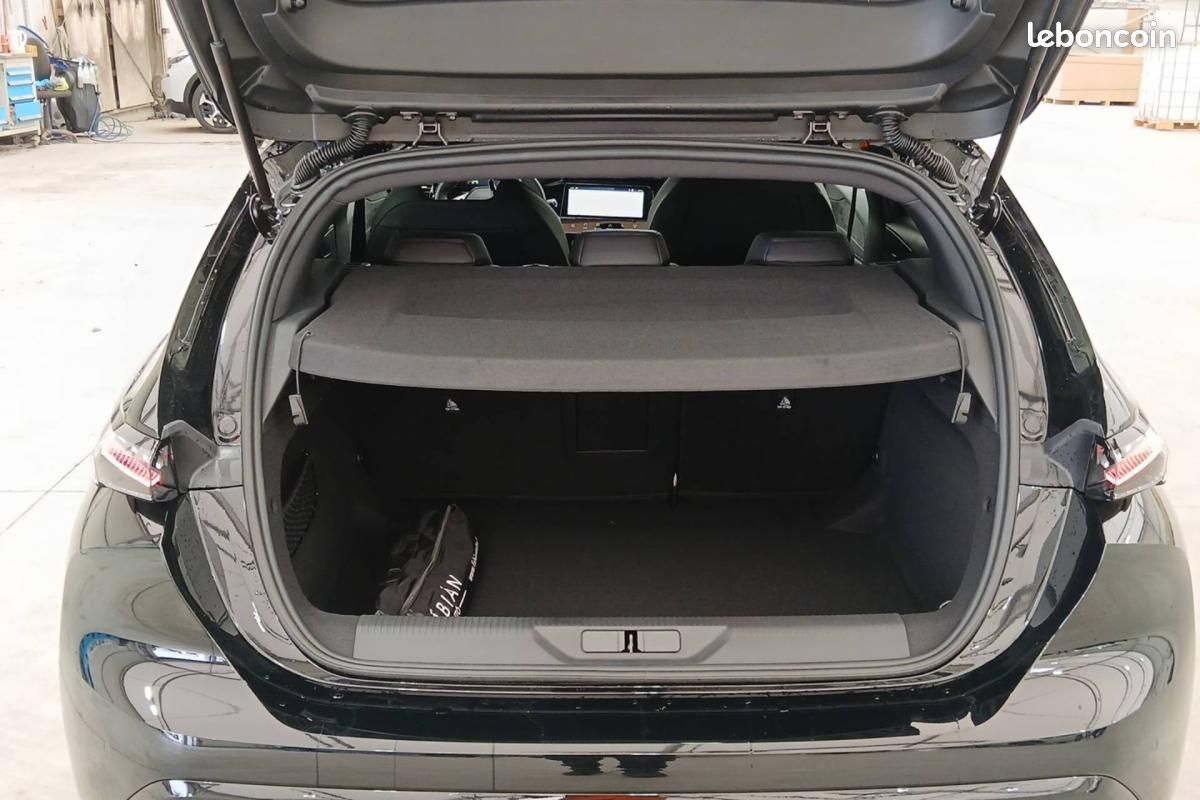 Peugeot 308 Nouvelle BlueHDi 130ch S&S EAT8 GT (image 17)