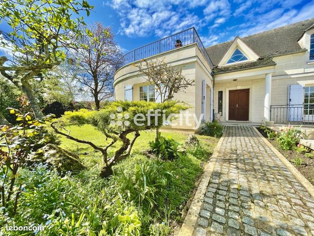 Maison 8 pièces 210 m²