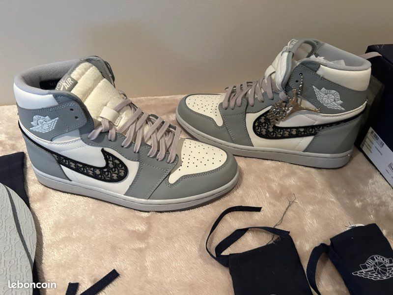 Air Jordan (image 1)